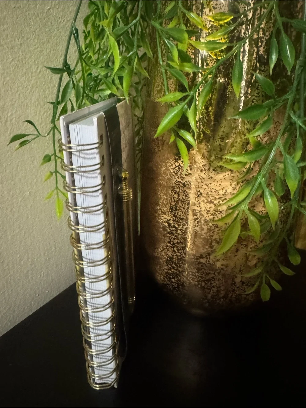 Paperbuzz 'Love is Patient' Spiral Journal with Gold Pen - White/Gold